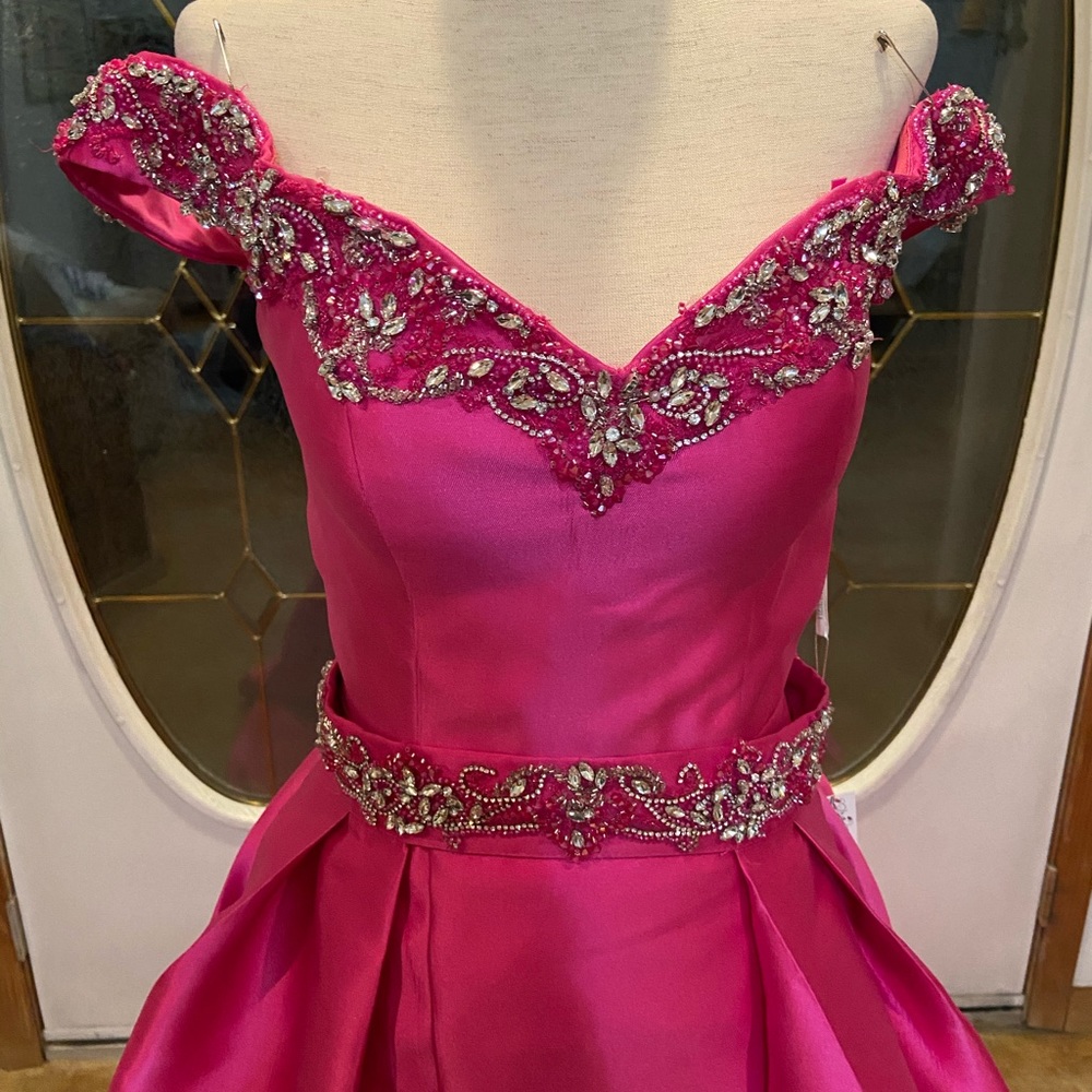Vienna Pageant Dress - Picture 6 of 8
